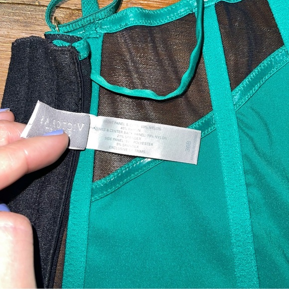 Victoria Secret Vintage Sexy Lace/ Mesh Bustier Corset Top Sz 36B - Picture 7 of 7